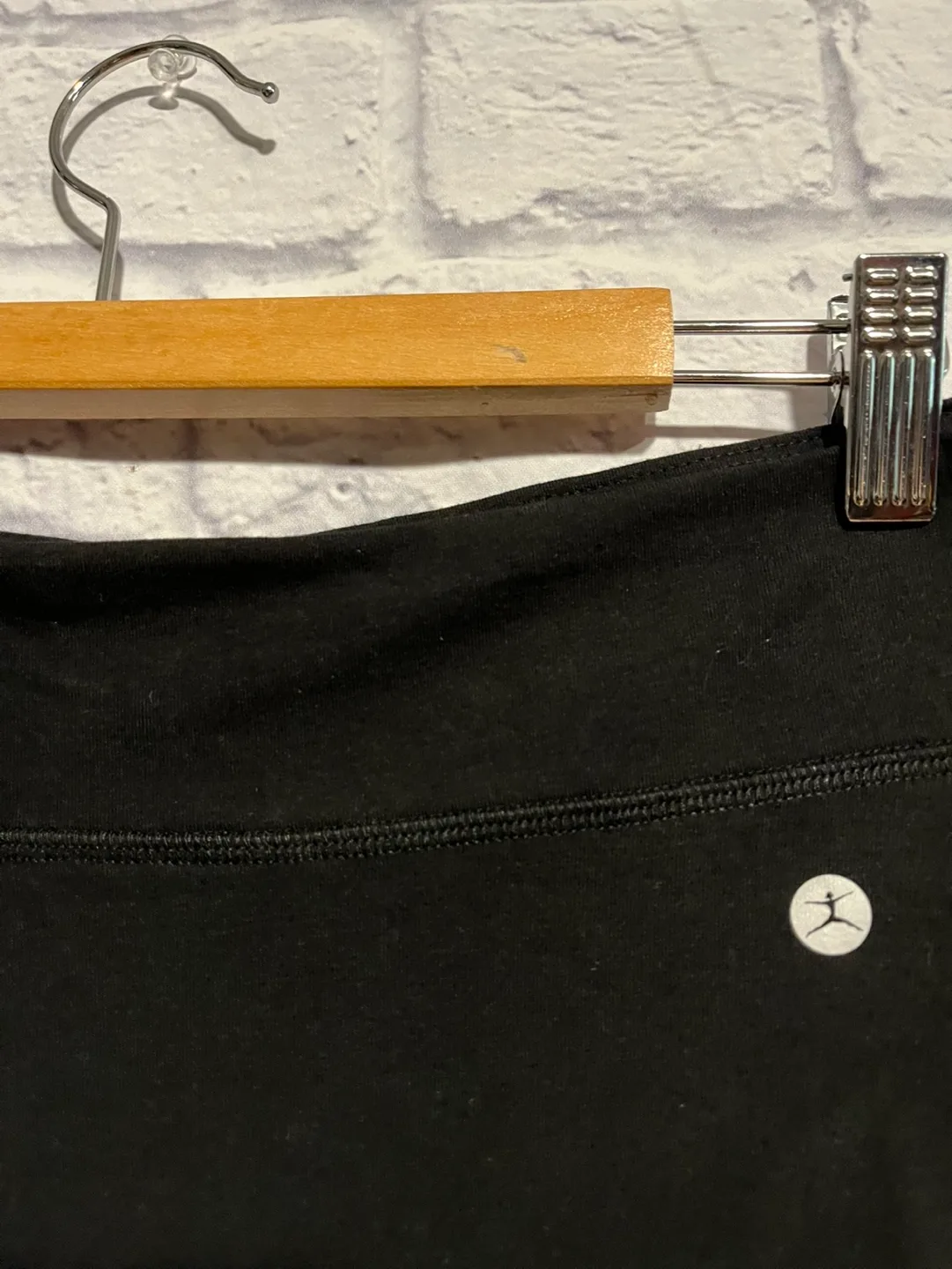 New Danskin Capri Casual Pants - Size Medium image indicator(3)