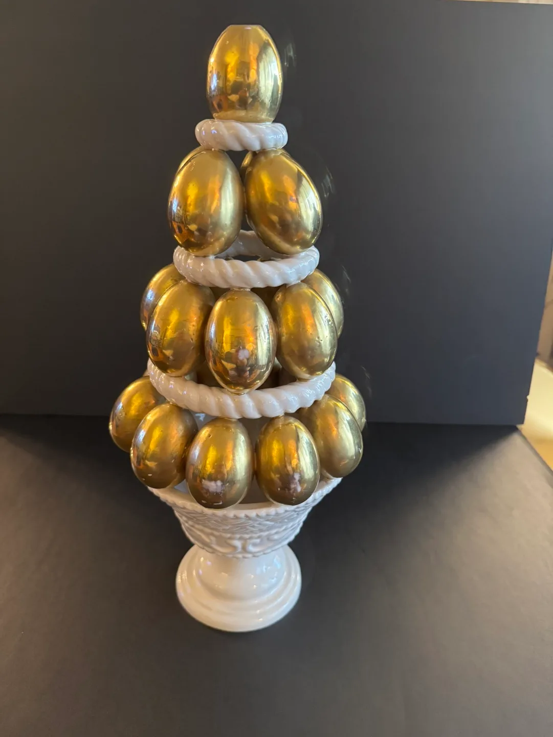 Vintage Paul's Gifts Italy Gold Egg Ceramic Centerpiece image indicator(8)