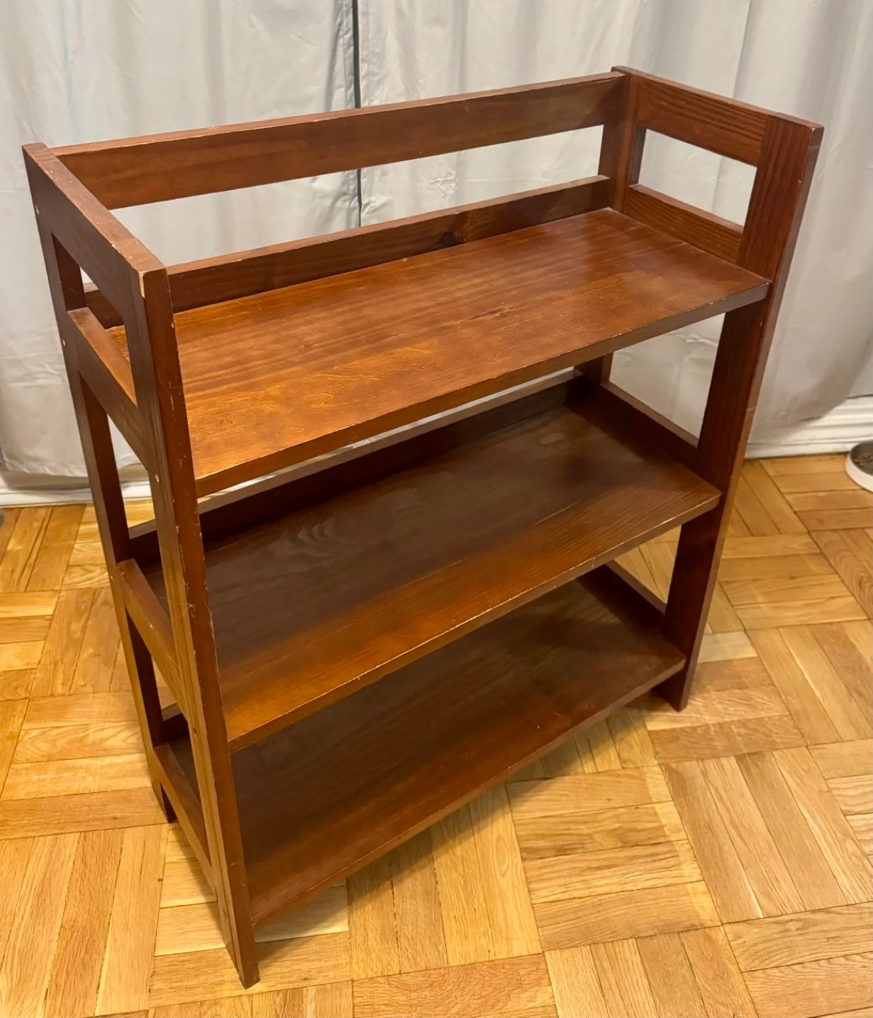 Three-shelf wooden bookcase thumbnail
