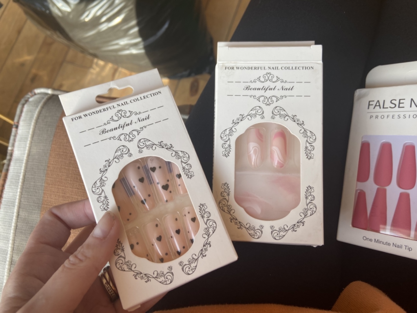 Bulk lot of press-on nails - photo 2