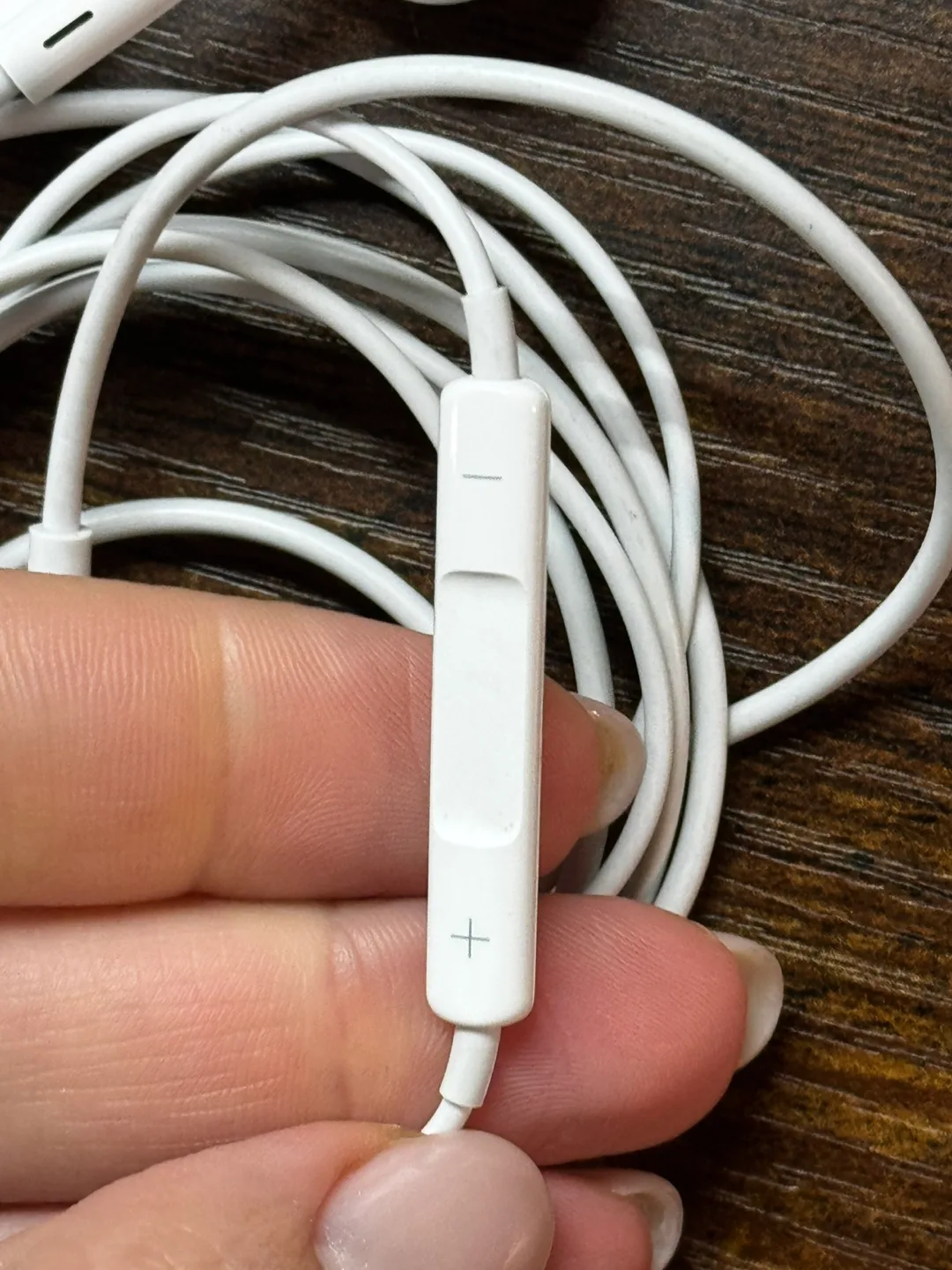 Apple Earpods image indicator(2)