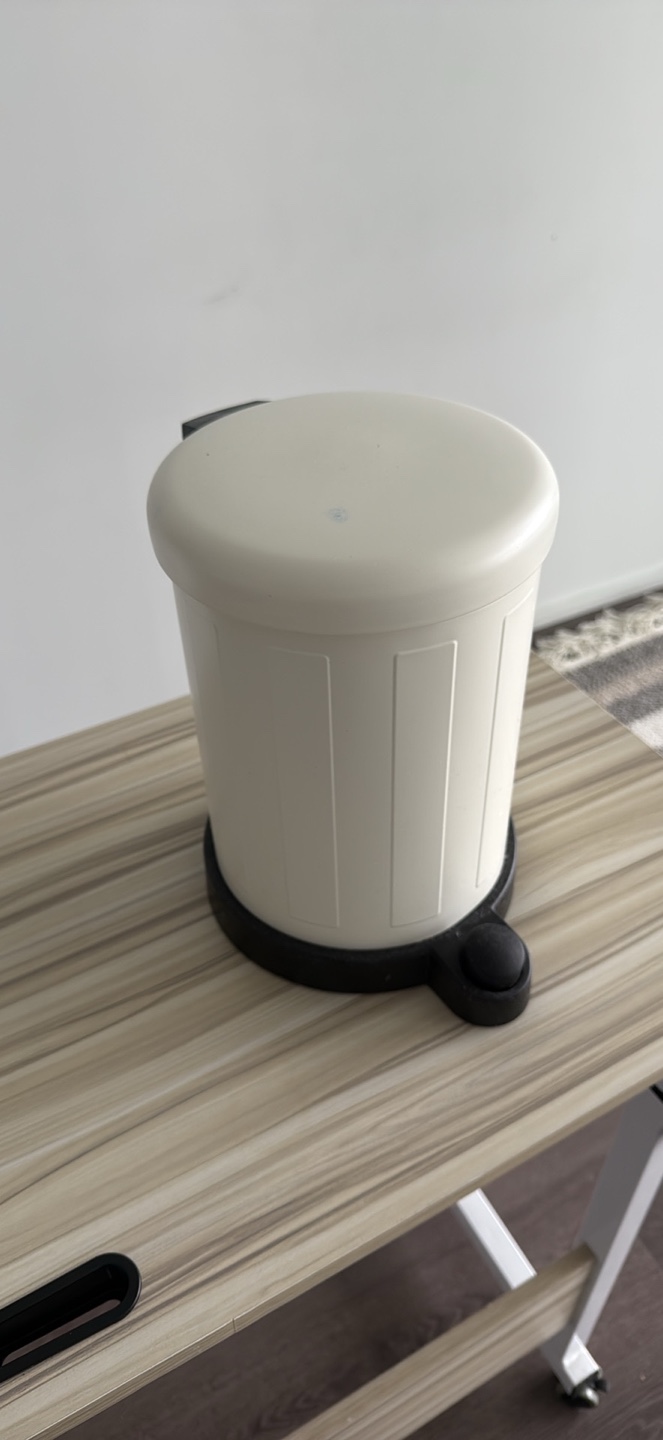 Off-White Step Trash Can
