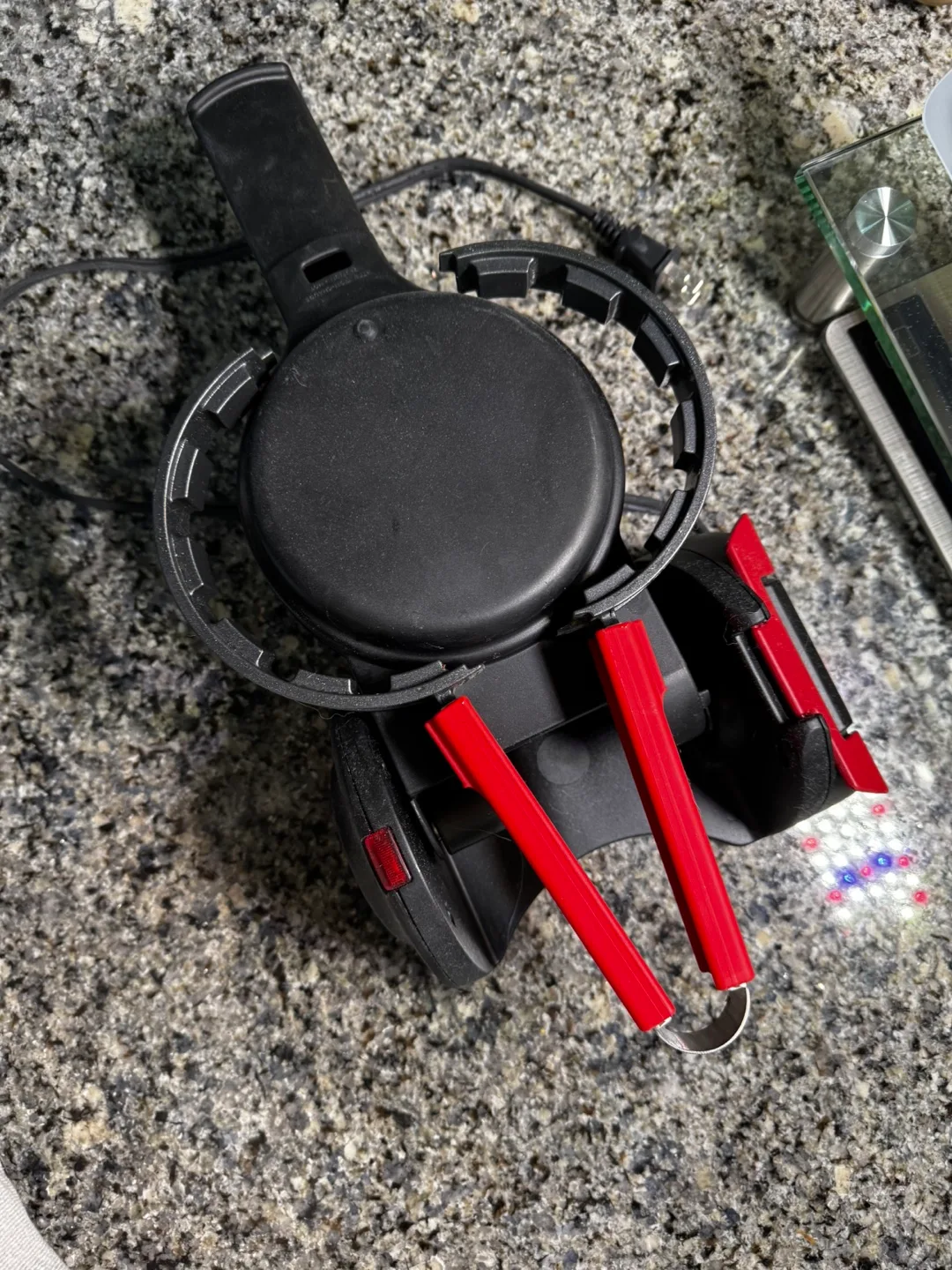 Presto Stuffler Stuffed Waffle Maker image indicator(2)