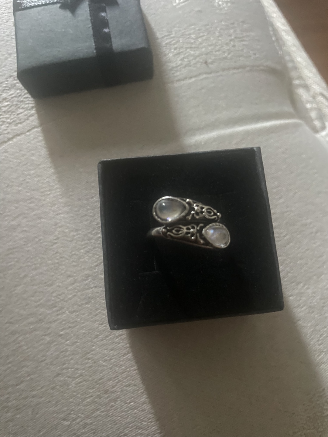 926 sterling silver ring with gems - photo 3