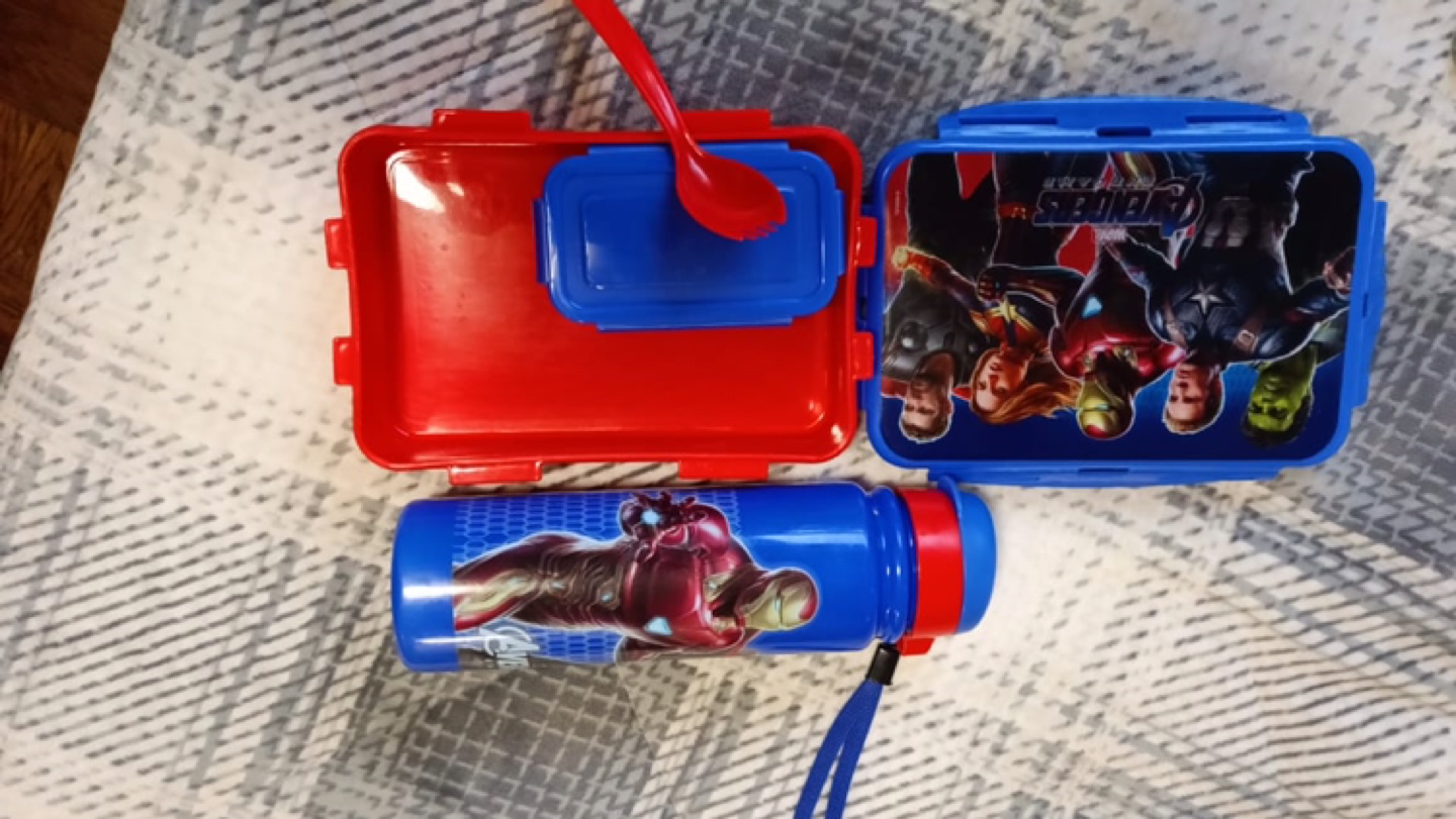 Marvel Avengers Endgame Kids Lunchbox Set #freecycle - photo 4