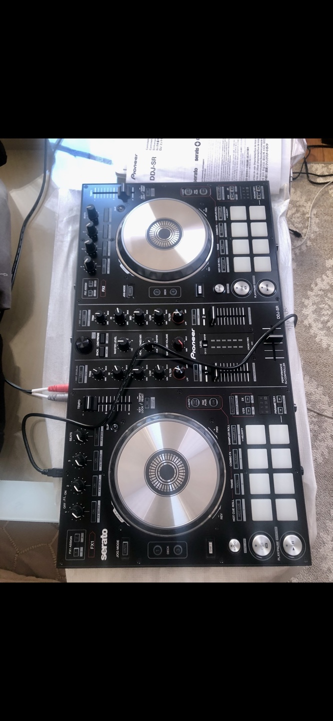 Pioneer DDJ-SR DJ Controller with Serato DJ Software