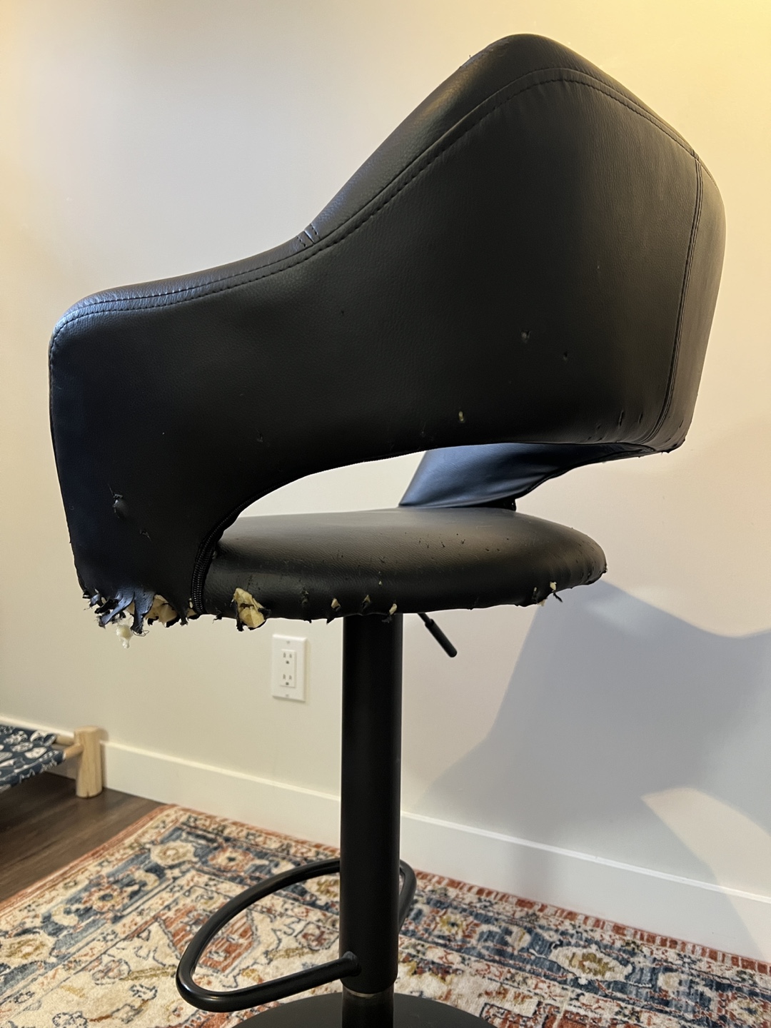 Black Bar Stools - photo 4