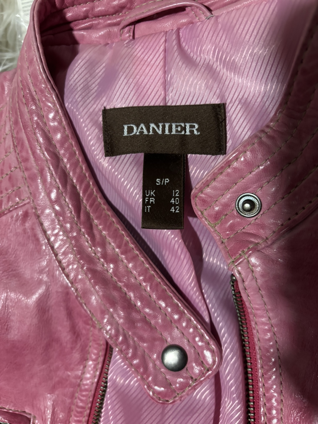 Danier Pink Leather Jacket - photo 4