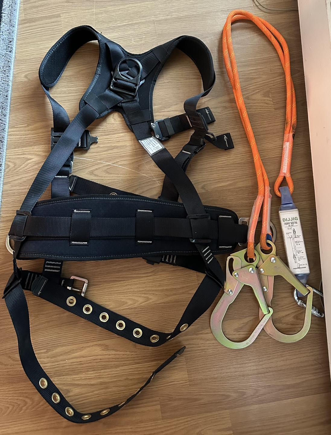 Fall Protection Safety Harness - photo 5