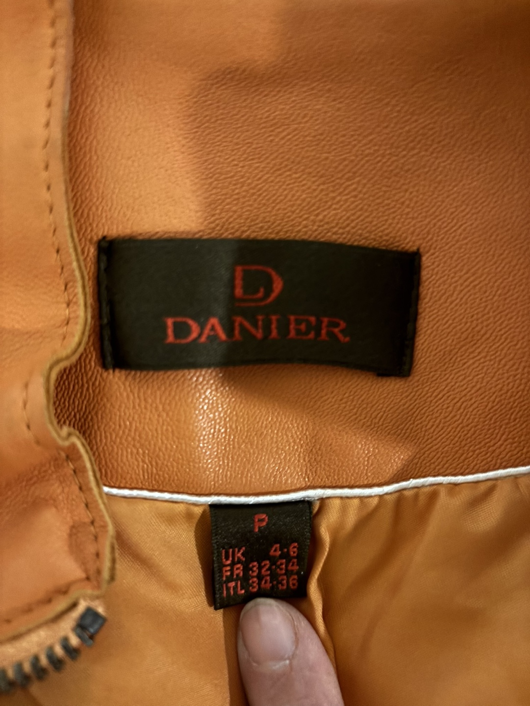 Danier Women's Orange Leather Jacket Size 4-6 - photo 4
