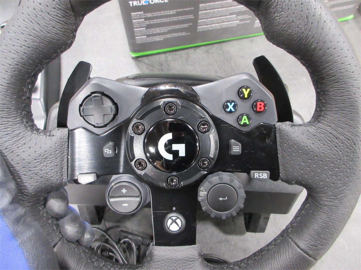 Logitech G923 Racing Wheel and Pedals for Xbox One and PC - photo 5