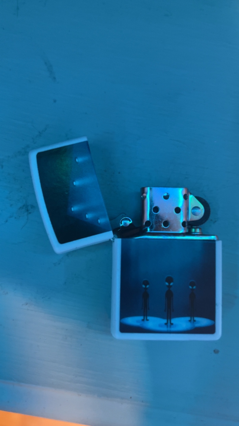 Alien UFO Zippo Lighter - photo 2