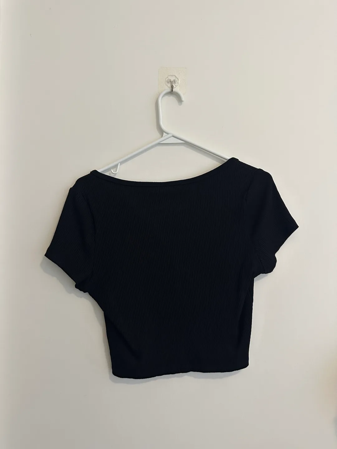 H&M Black Ribbed Crop Top image indicator(2)