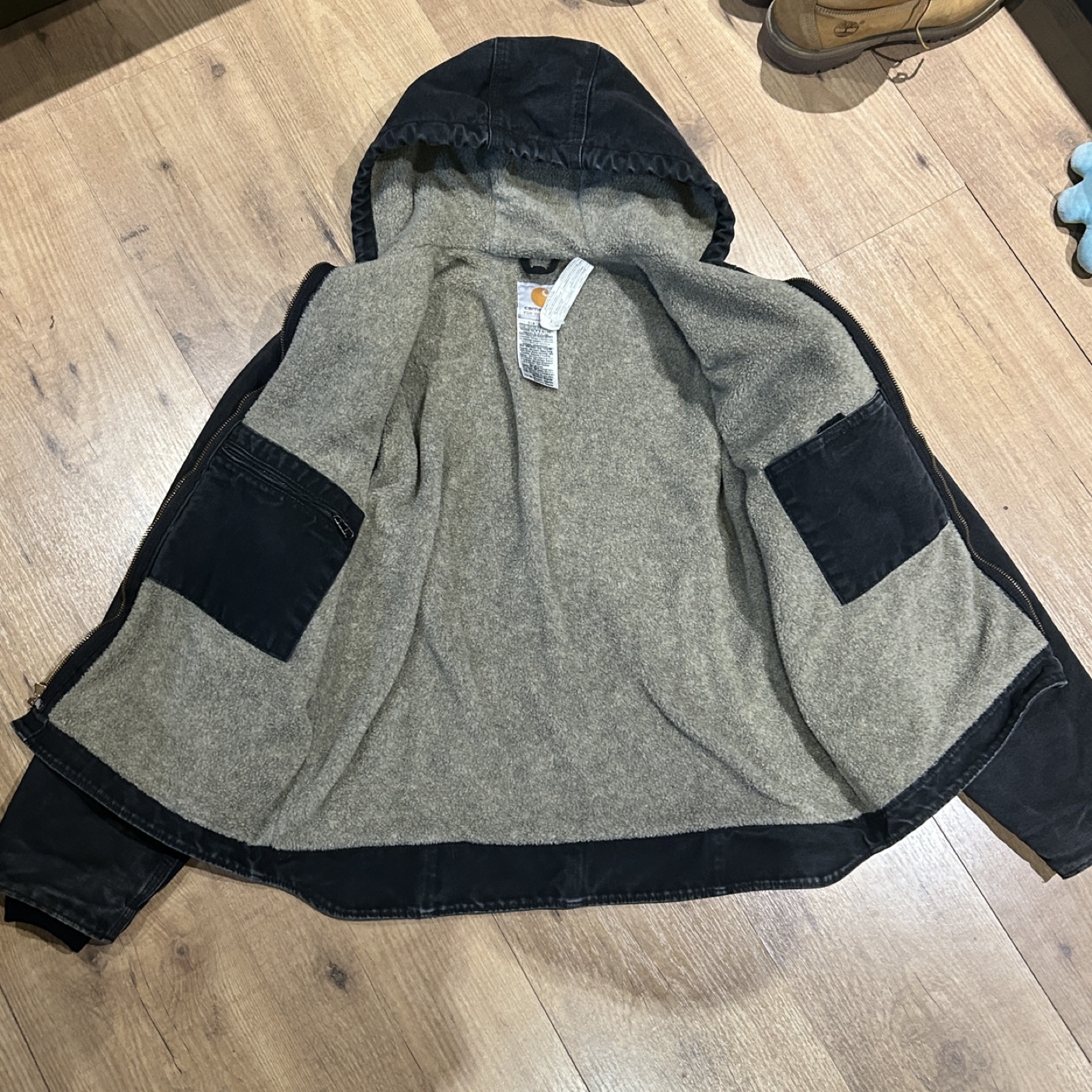 Carhartt Women's Hooded Jacket - Size Medium - photo 4