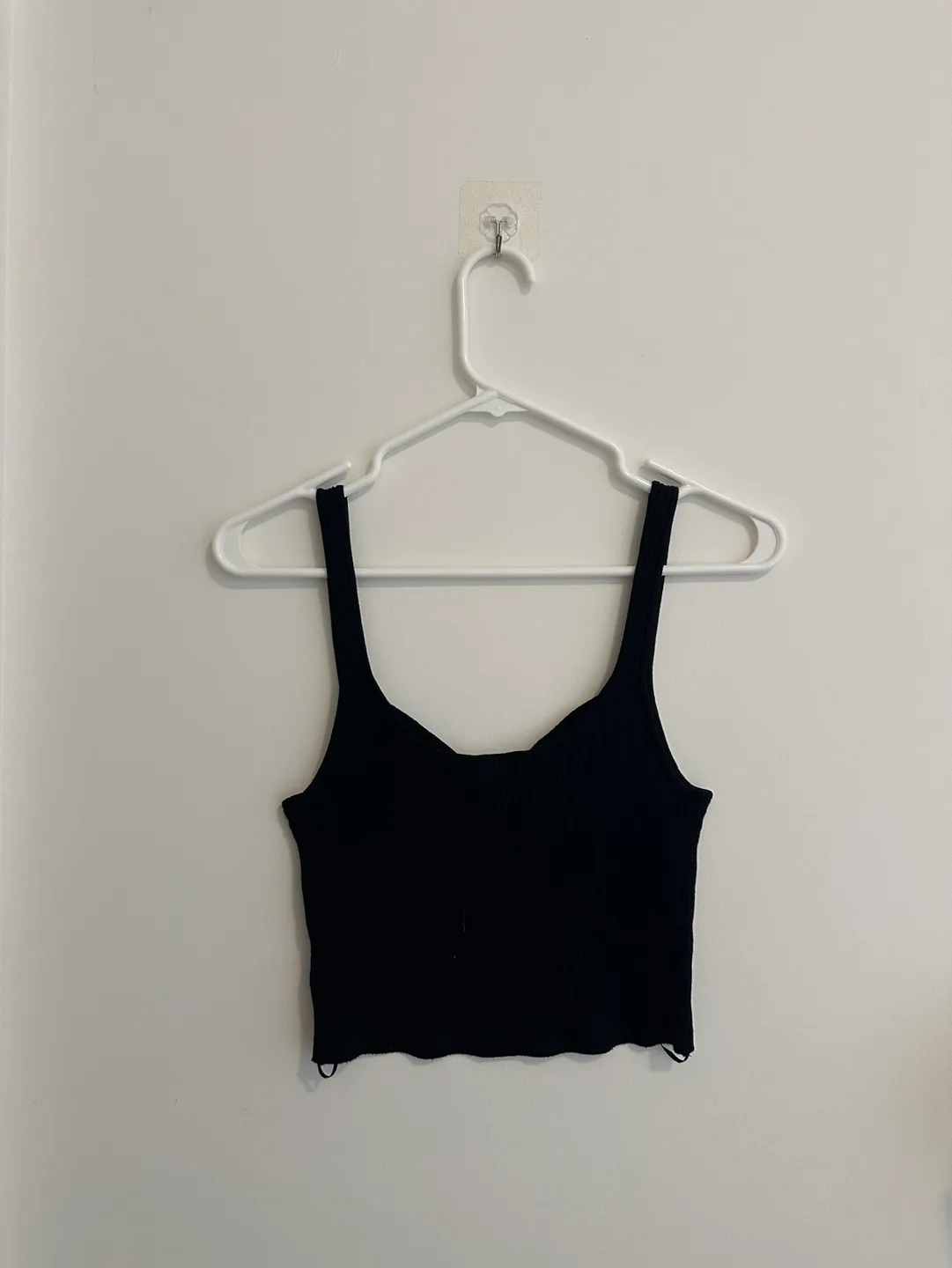 H&M Black Ribbed Crop Tank Top image indicator(2)