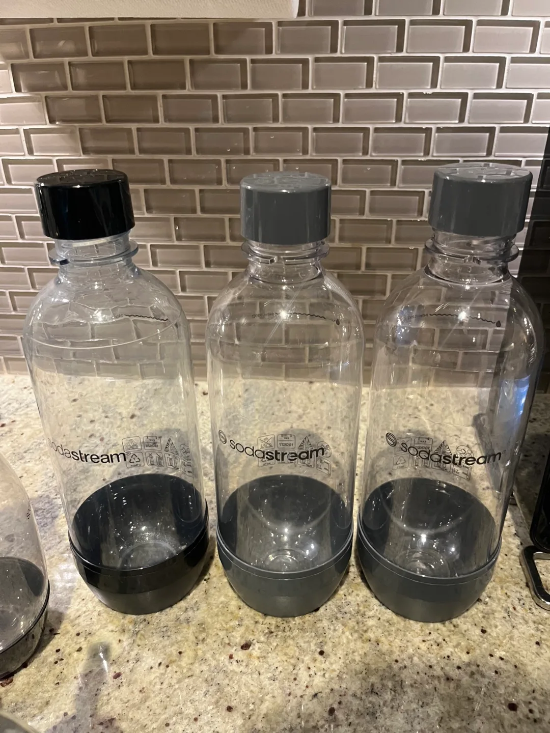 Sodastream Machine & Bottle Set image indicator(6)