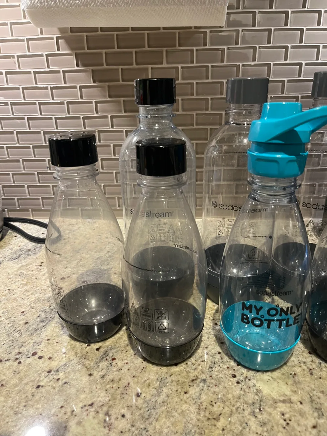 Sodastream Machine & Bottle Set image indicator(5)