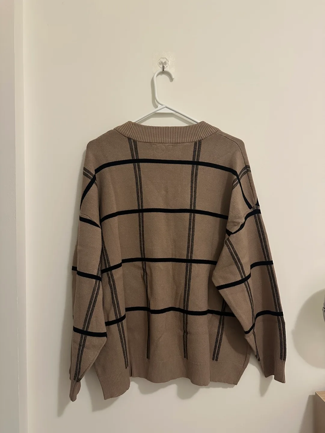 DYNAMITE Women's Brown and Black Checked Knit Cardigan Sweater image indicator(2)