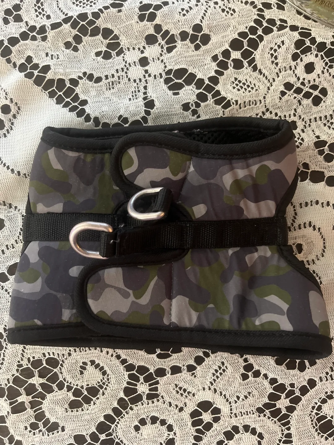 X2 Dog Harness - Camo and Black image indicator(2)