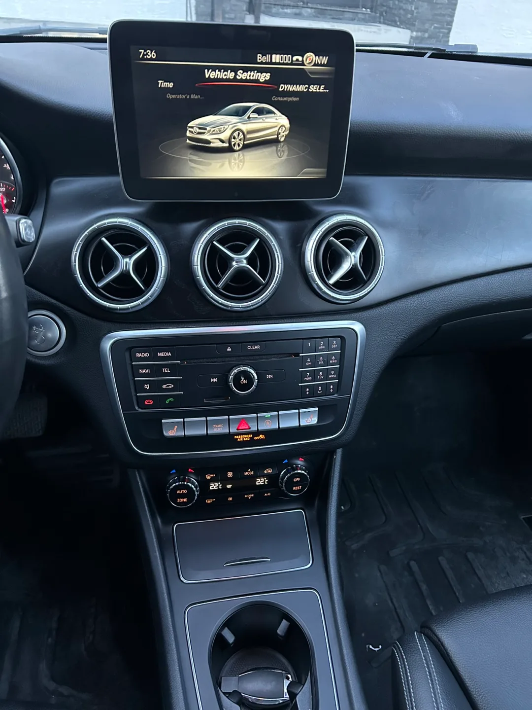 2017 Mercedes-Benz CLA 250 4MATIC image indicator(8)
