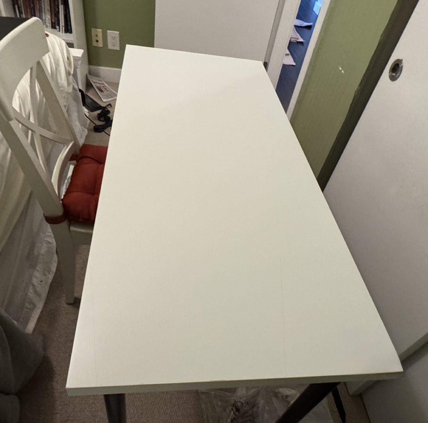 White Desk with Adjustable Legs - Table