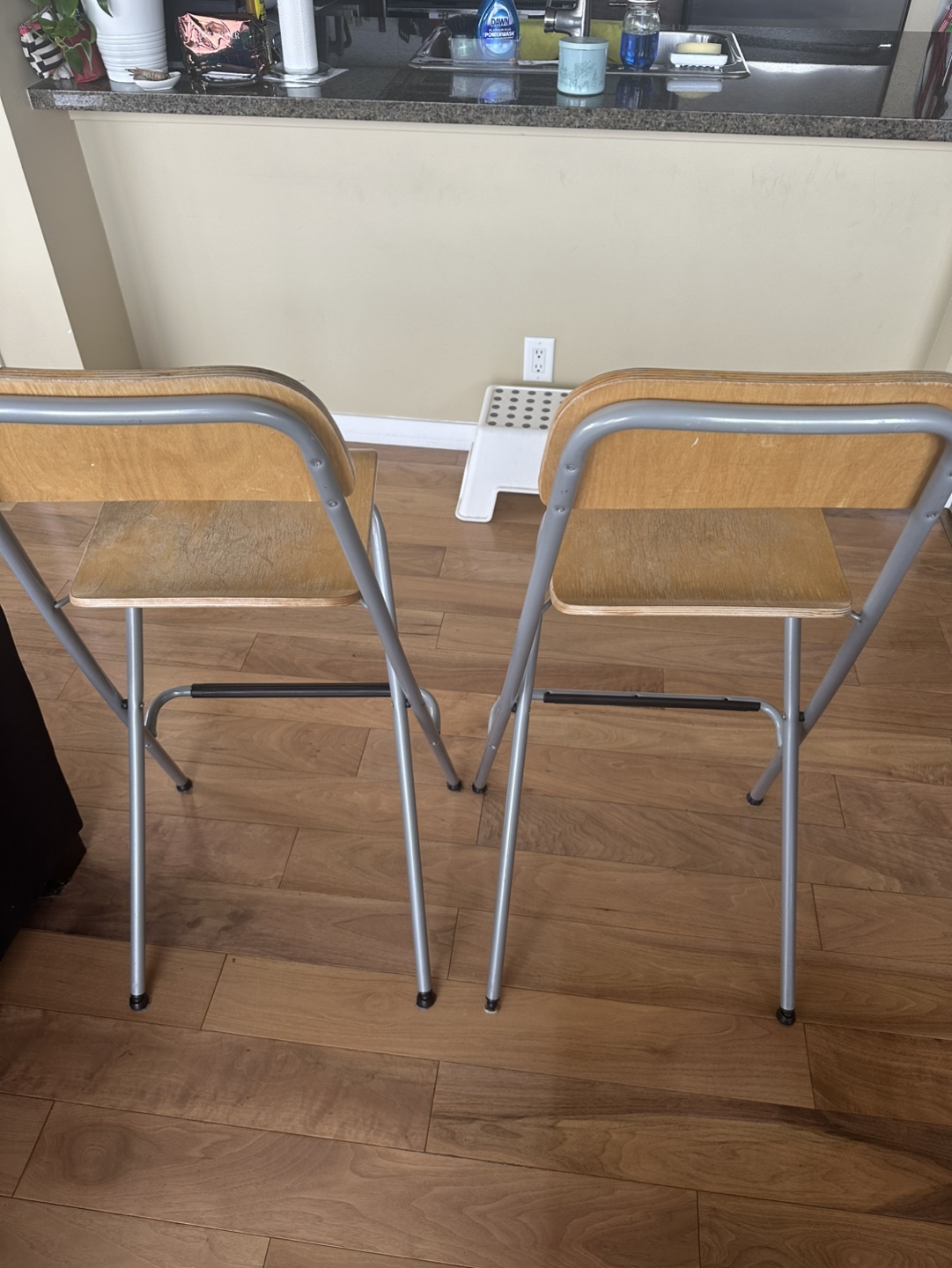 Pair of Mid-Century Modern Bar Stools - photo 2