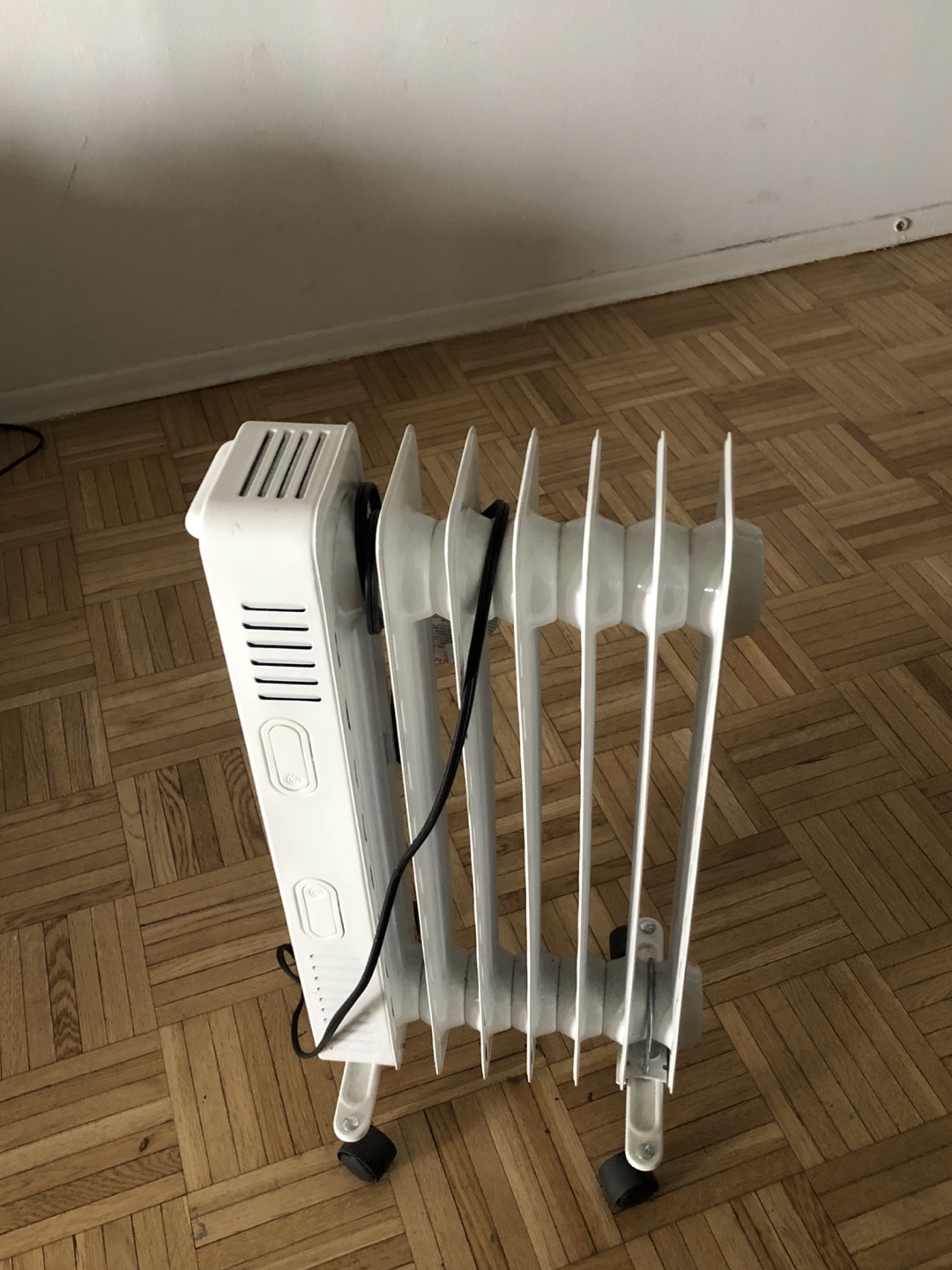 White Electric  Heater