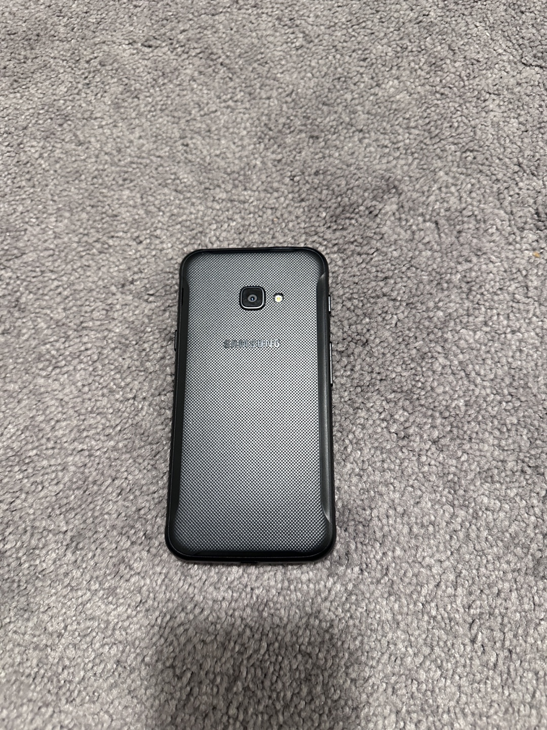 Samsung Galaxy XCover4 rugged smartphone - photo 2