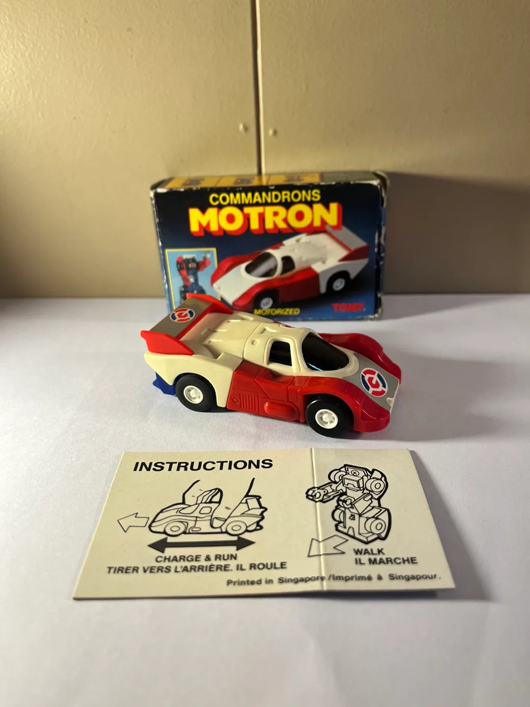 Vintage 1980s Commandrons Motron Transforming Toy Robot Car image indicator(3)