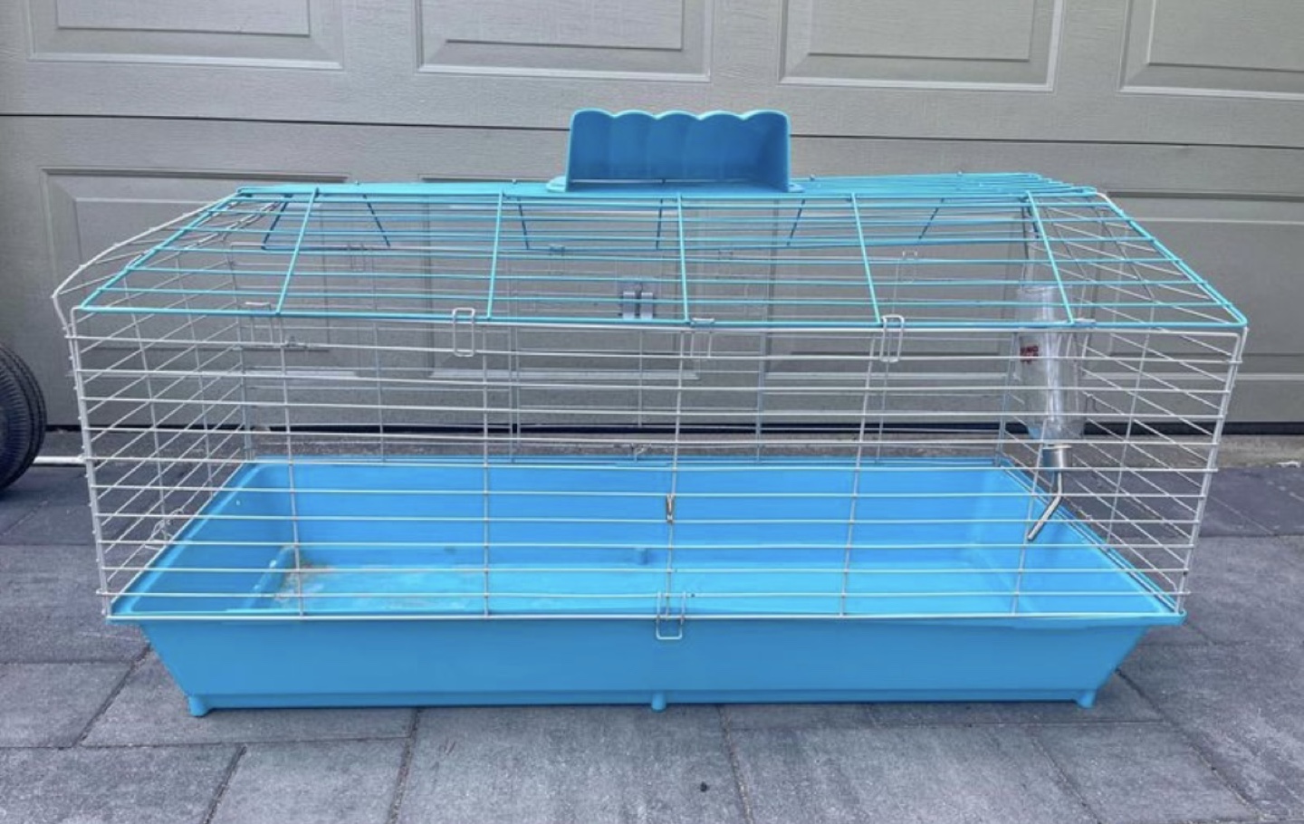 Blue Rabbit Cage with water bottle - photo 3