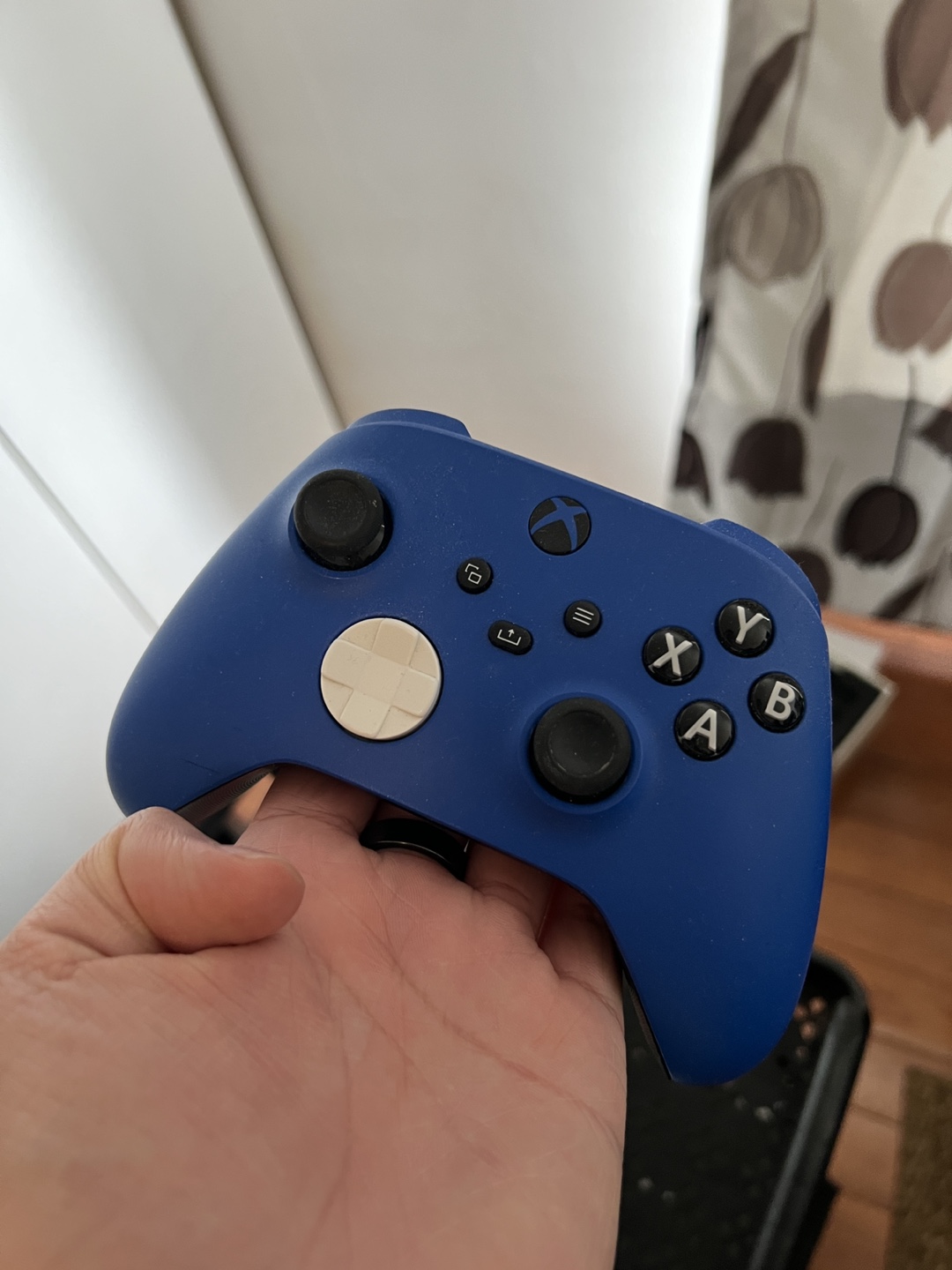 Xbox Series X Console with Hogwarts Legacy and Blue Controller - photo 2