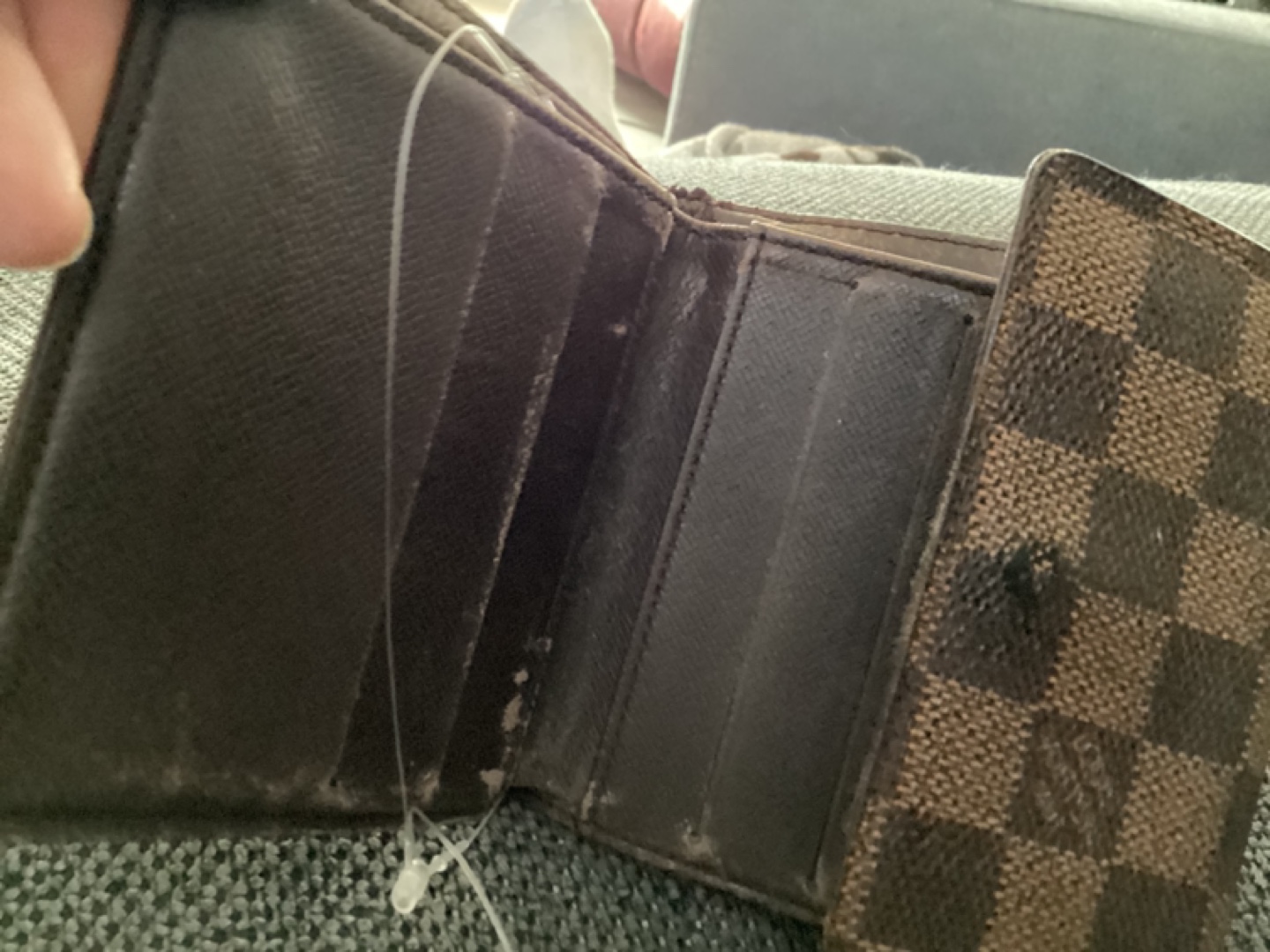 Vintage Louis Vuitton Damier Ebene Wallet - photo 5