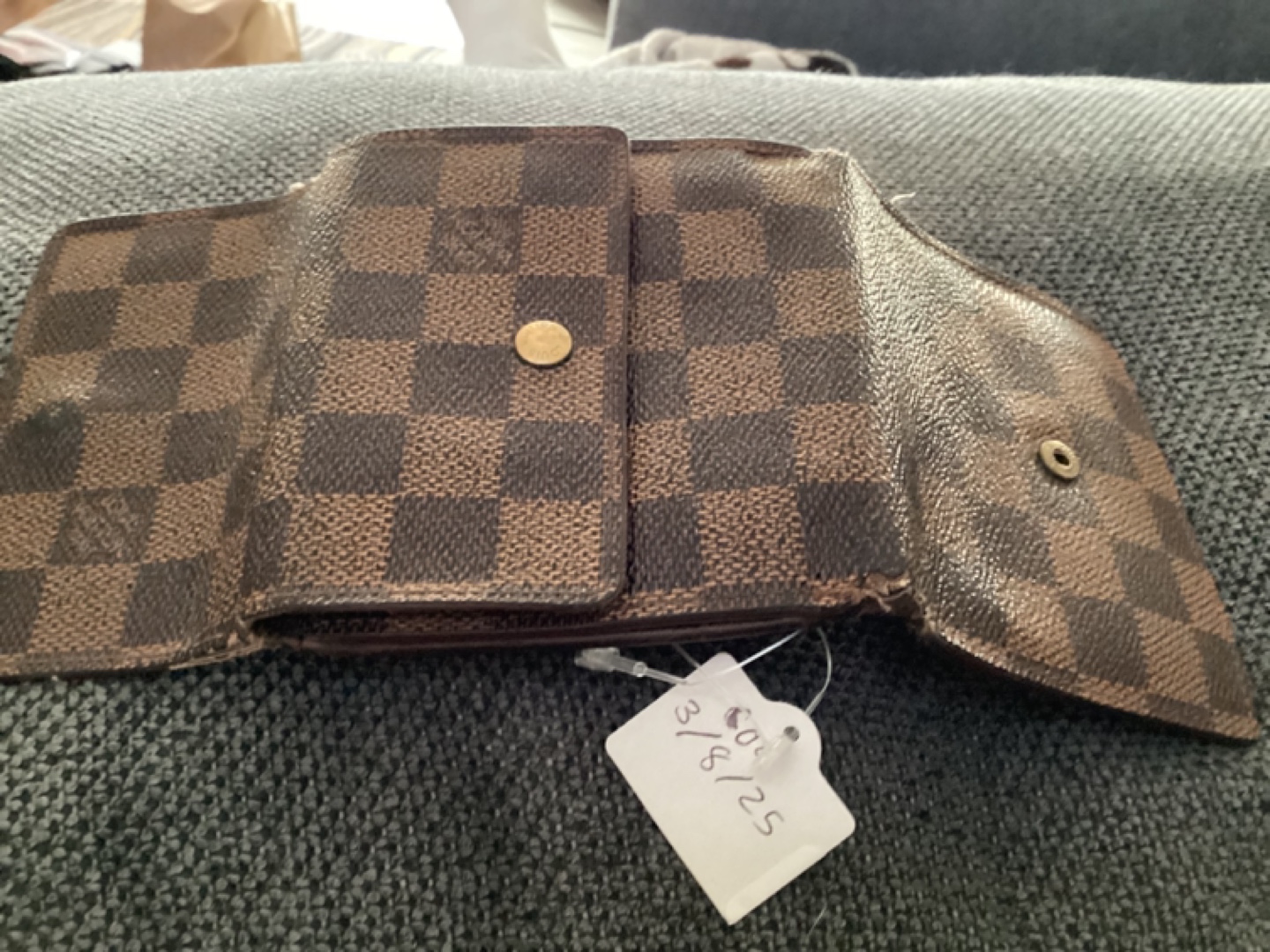 Vintage Louis Vuitton Damier Ebene Wallet - photo 4