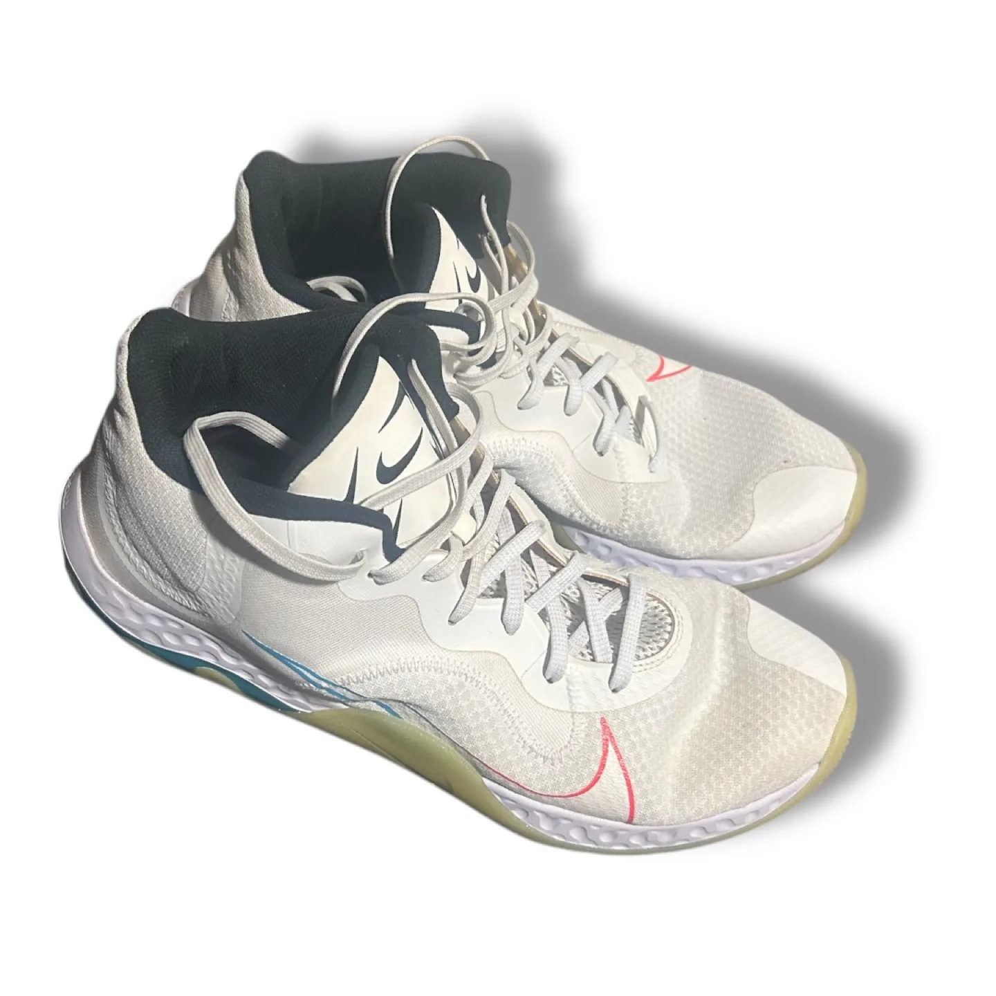 Nike Men's Basketball Shoes US Men’s 15 image indicator(2)