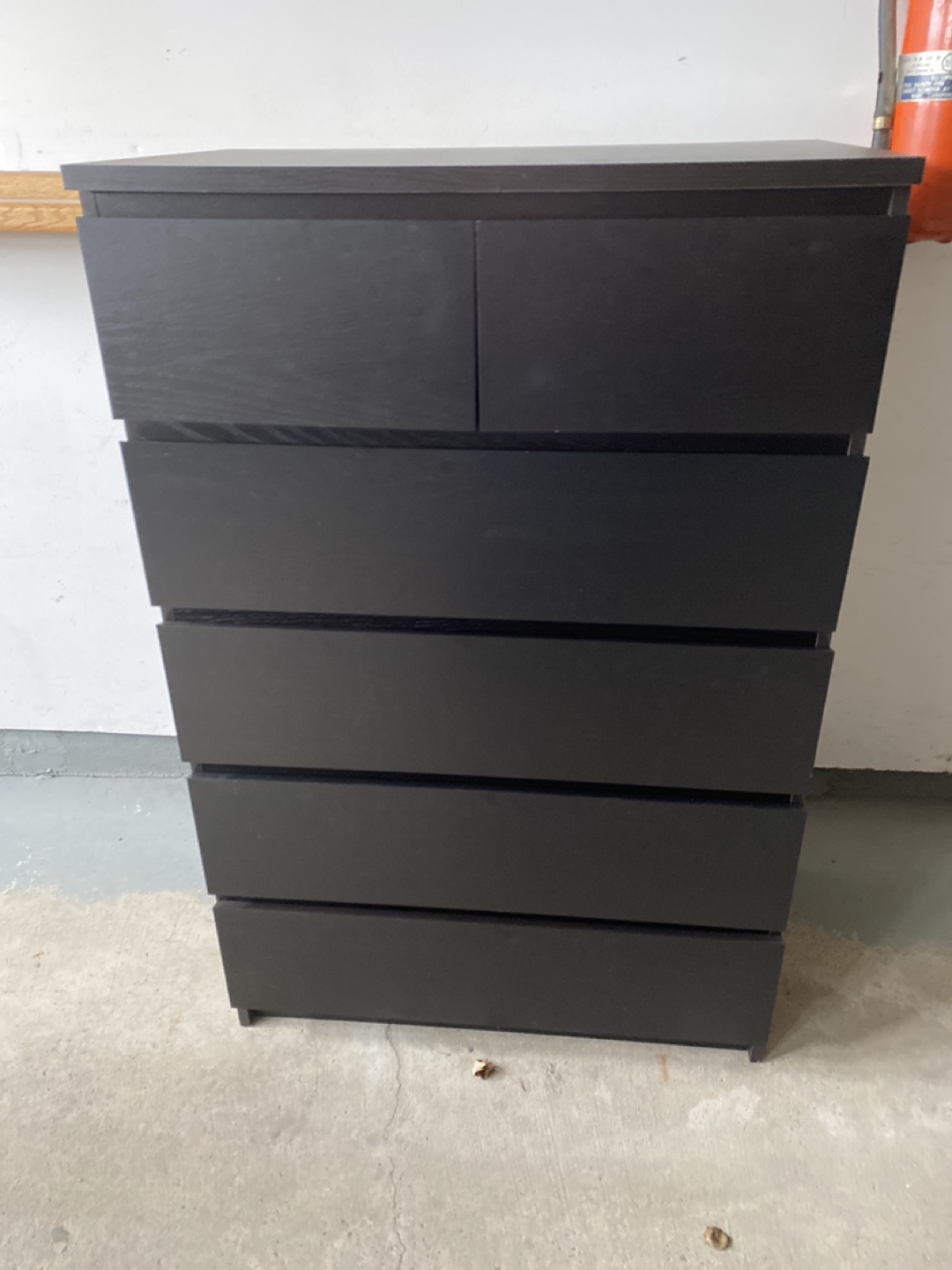 Black 6-Drawer Chest of Drawers