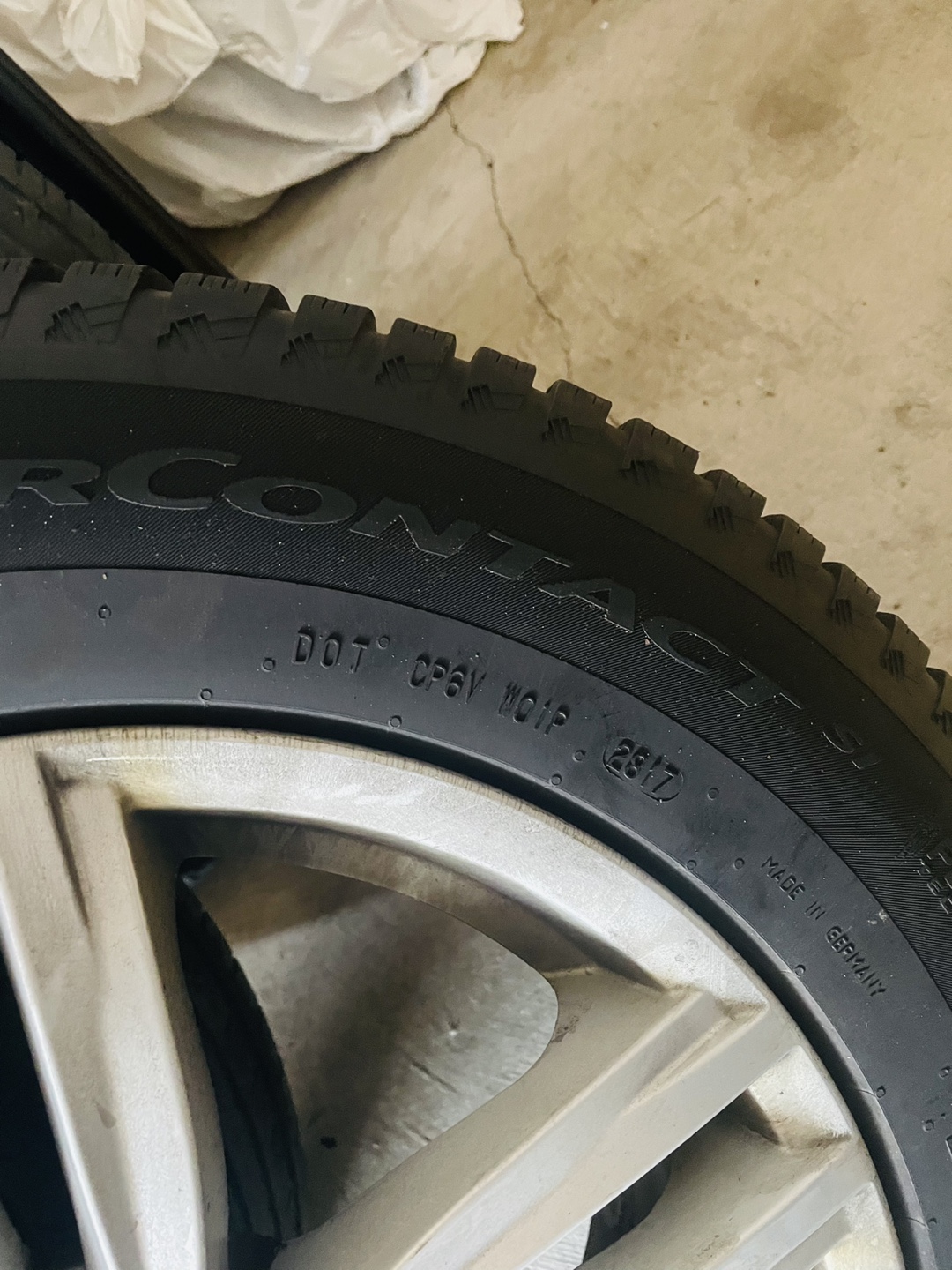 Volkswagen Alloy Rims with Continental Winter Tires - photo 2