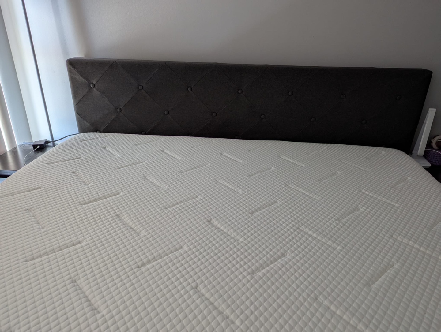 King Upholstered Bed Frame with Headboard - photo 3