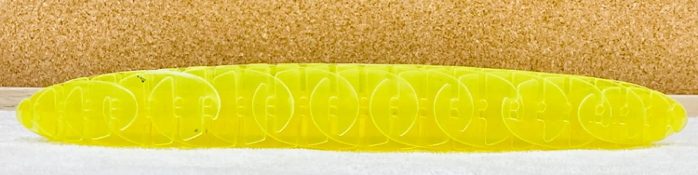 Yellow interlocking plastic fidget toy image indicator(4)