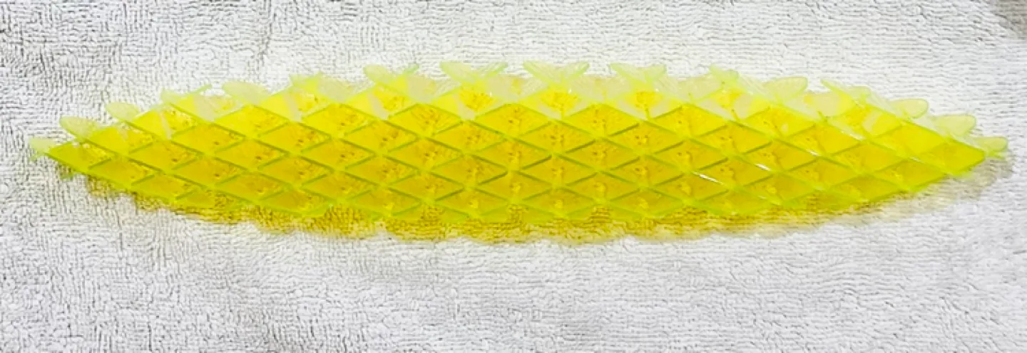 Yellow interlocking plastic fidget toy image indicator(2)