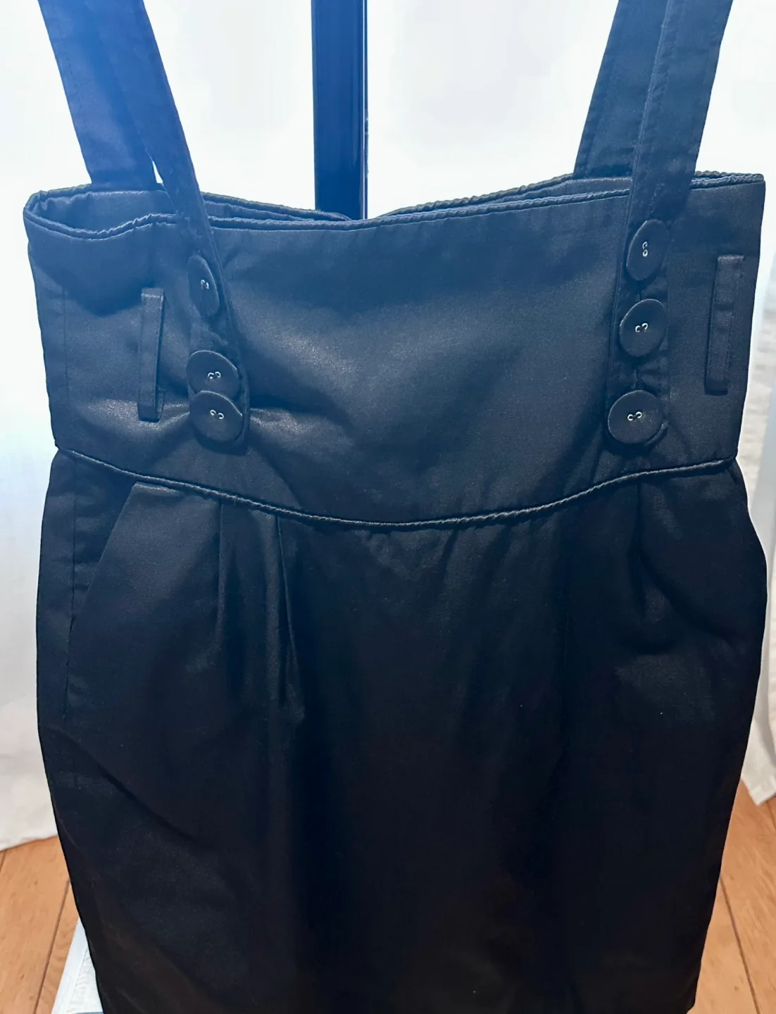 Black satin suspender skirt image indicator(3)