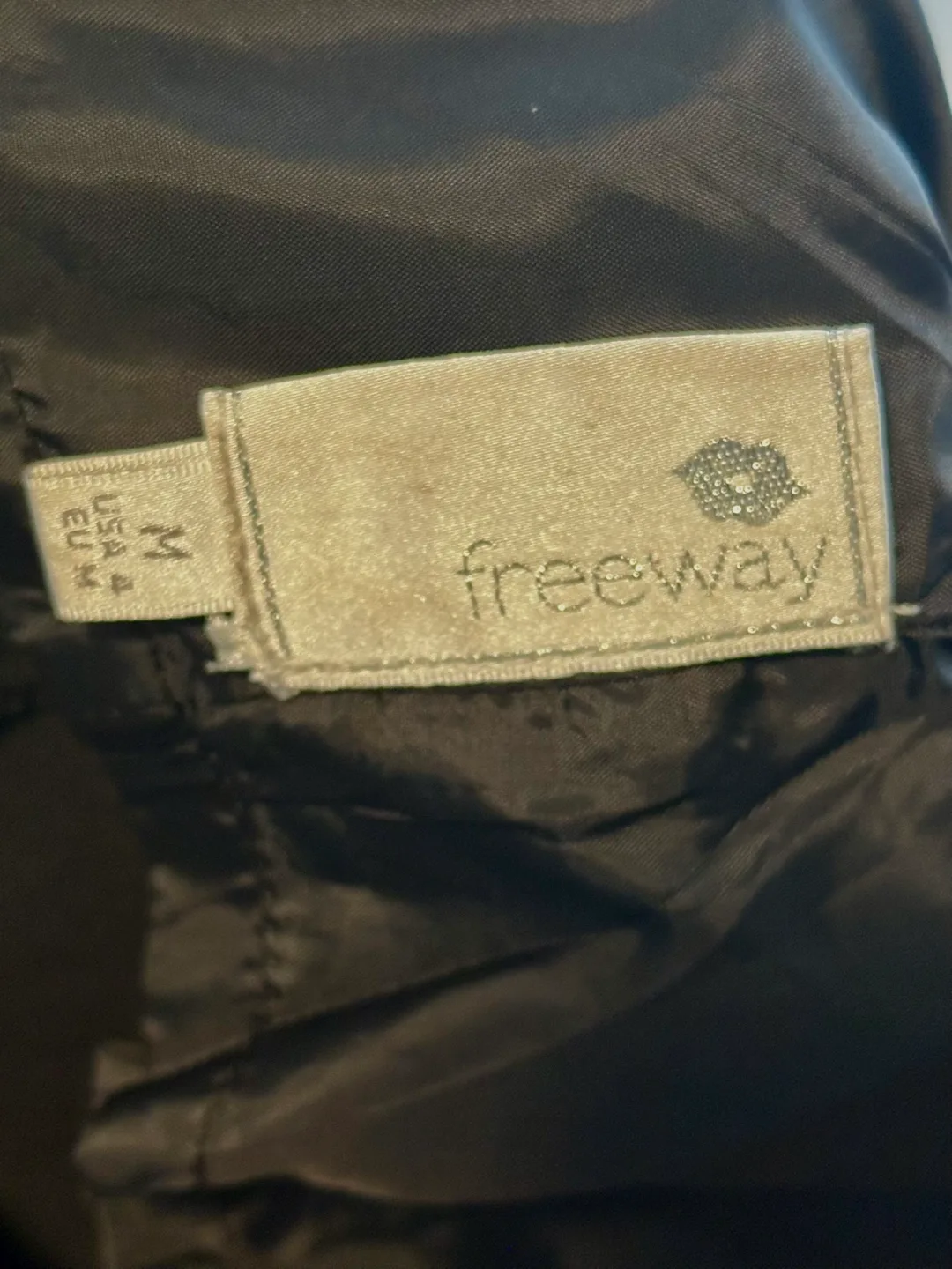 Black satin suspender skirt image indicator(9)