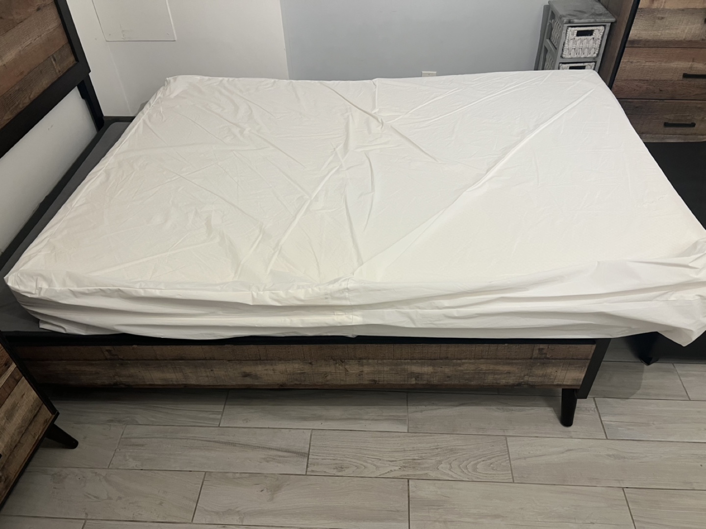 Full Size Mattress and Frame Set