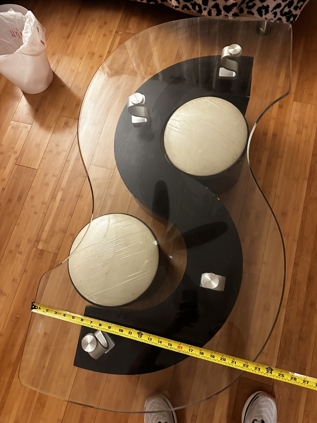 Unique S-Shaped Coffee Table with Two Ottomans - photo 3