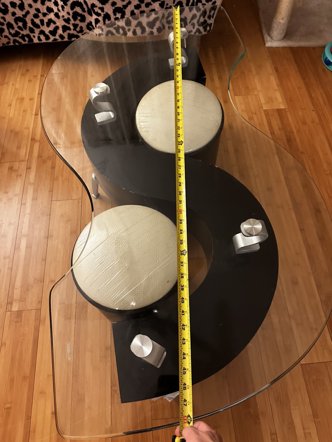 Unique S-Shaped Coffee Table with Two Ottomans - photo 4