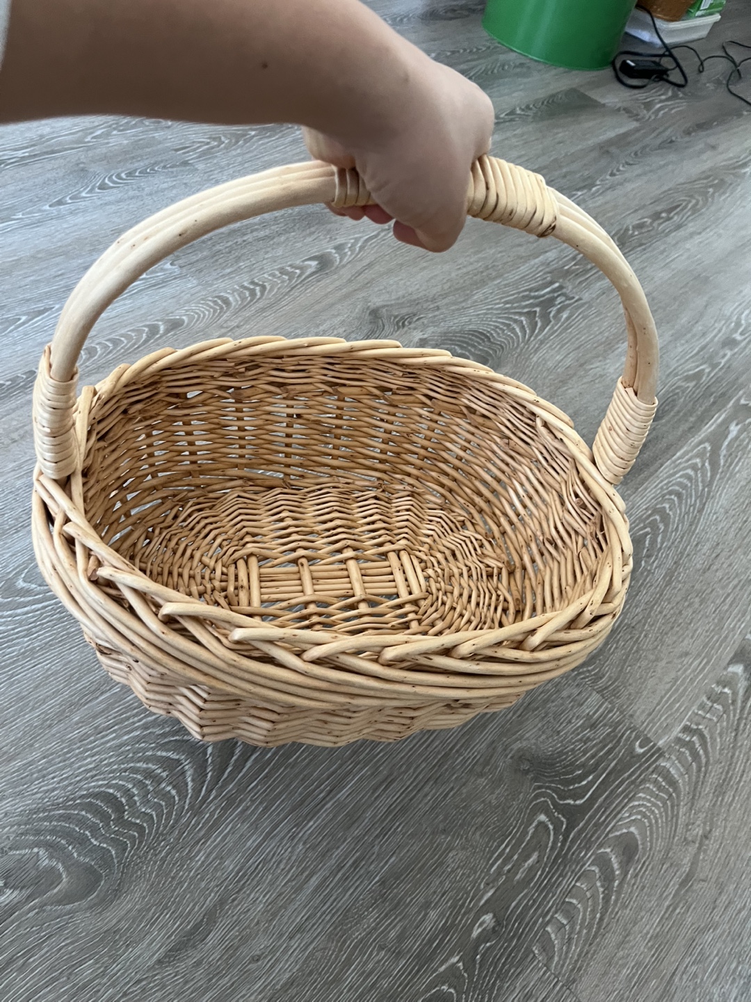 Oval Wicker Basket with Handle - photo 2