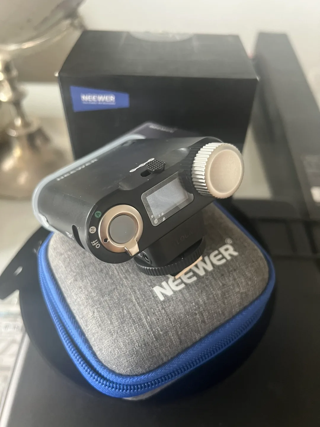Neewer Z160 Retro Camera Flash image indicator(4)