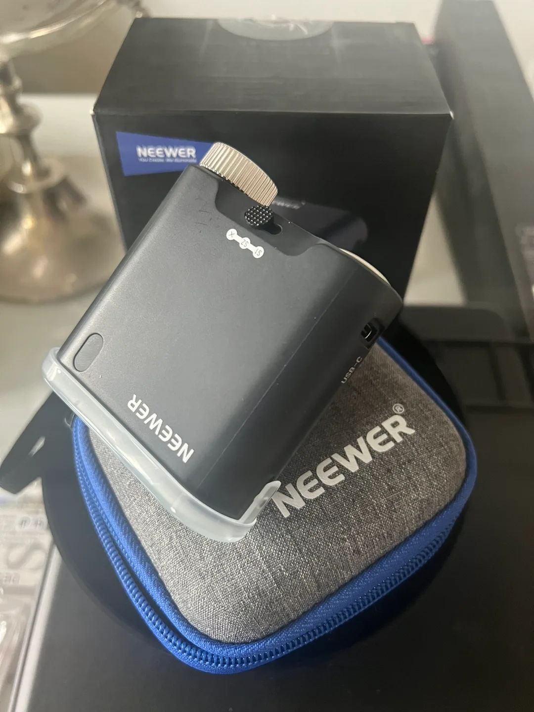 Neewer Z160 Retro Camera Flash image indicator(3)