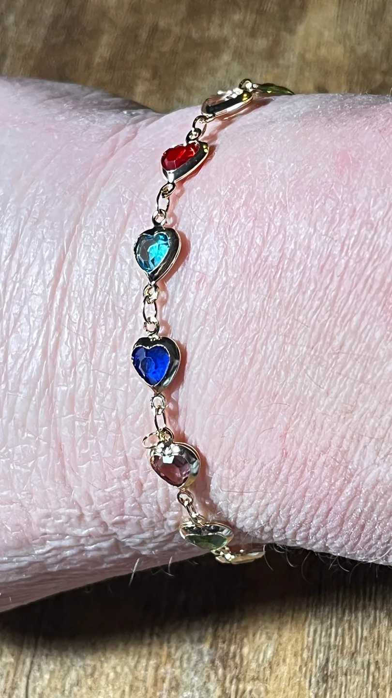 #freecycle🥕Multicoloured Heart Bracelet image indicator(5)