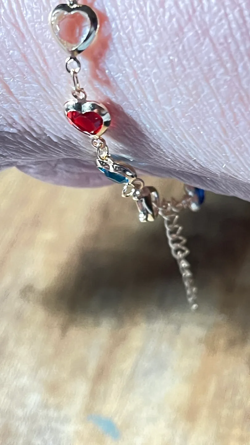 #freecycle🥕Multicoloured Heart Bracelet image indicator(4)
