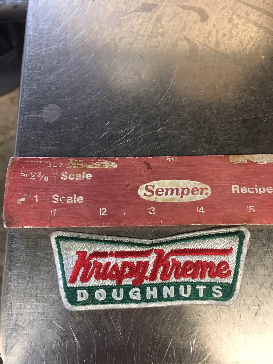 Vintage krispykream embroidered patch image indicator(2)
